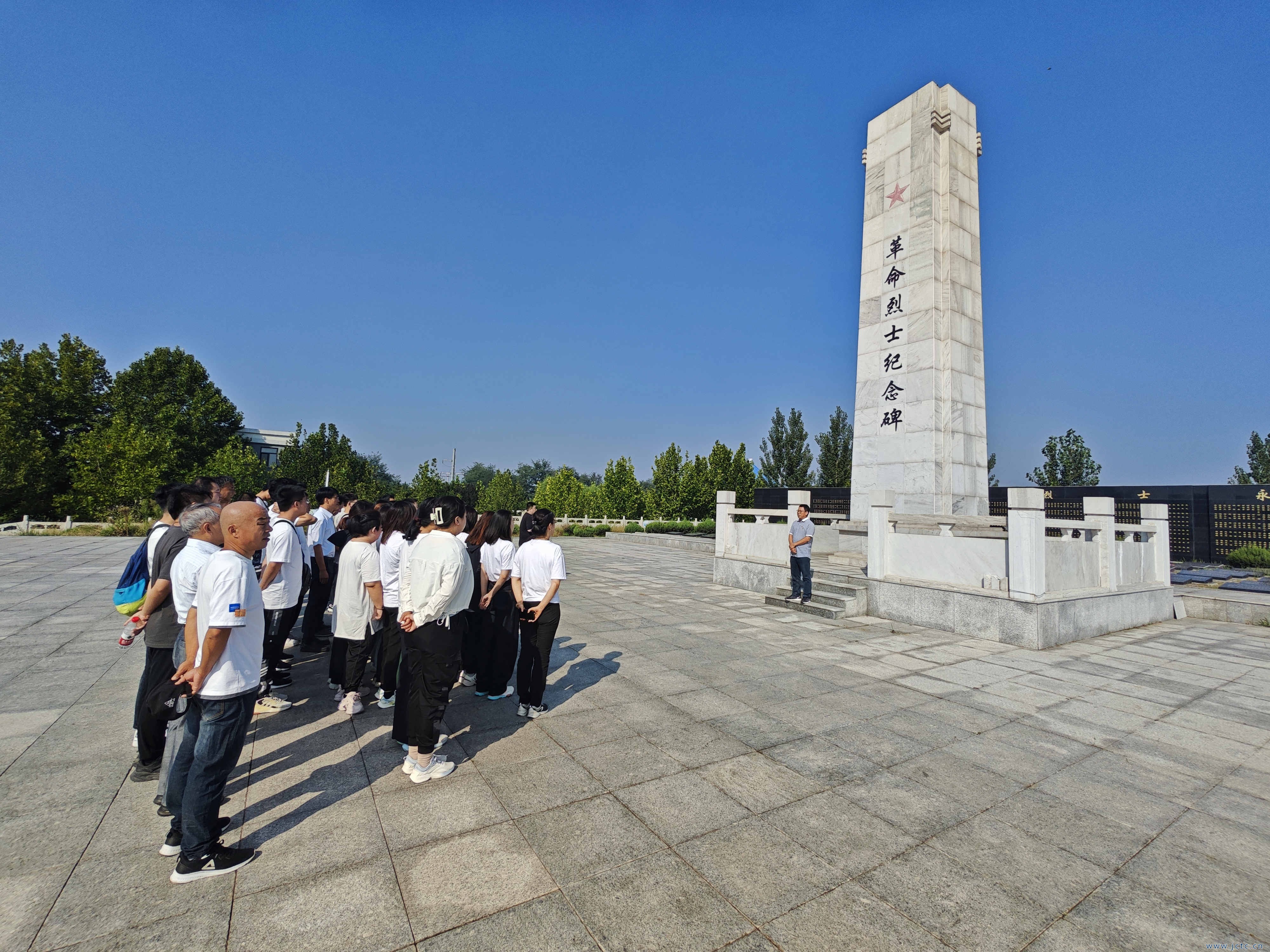 1695058506198921.jpg 4d55b75cb092167ca1de32e87f2d637_副本.jpg